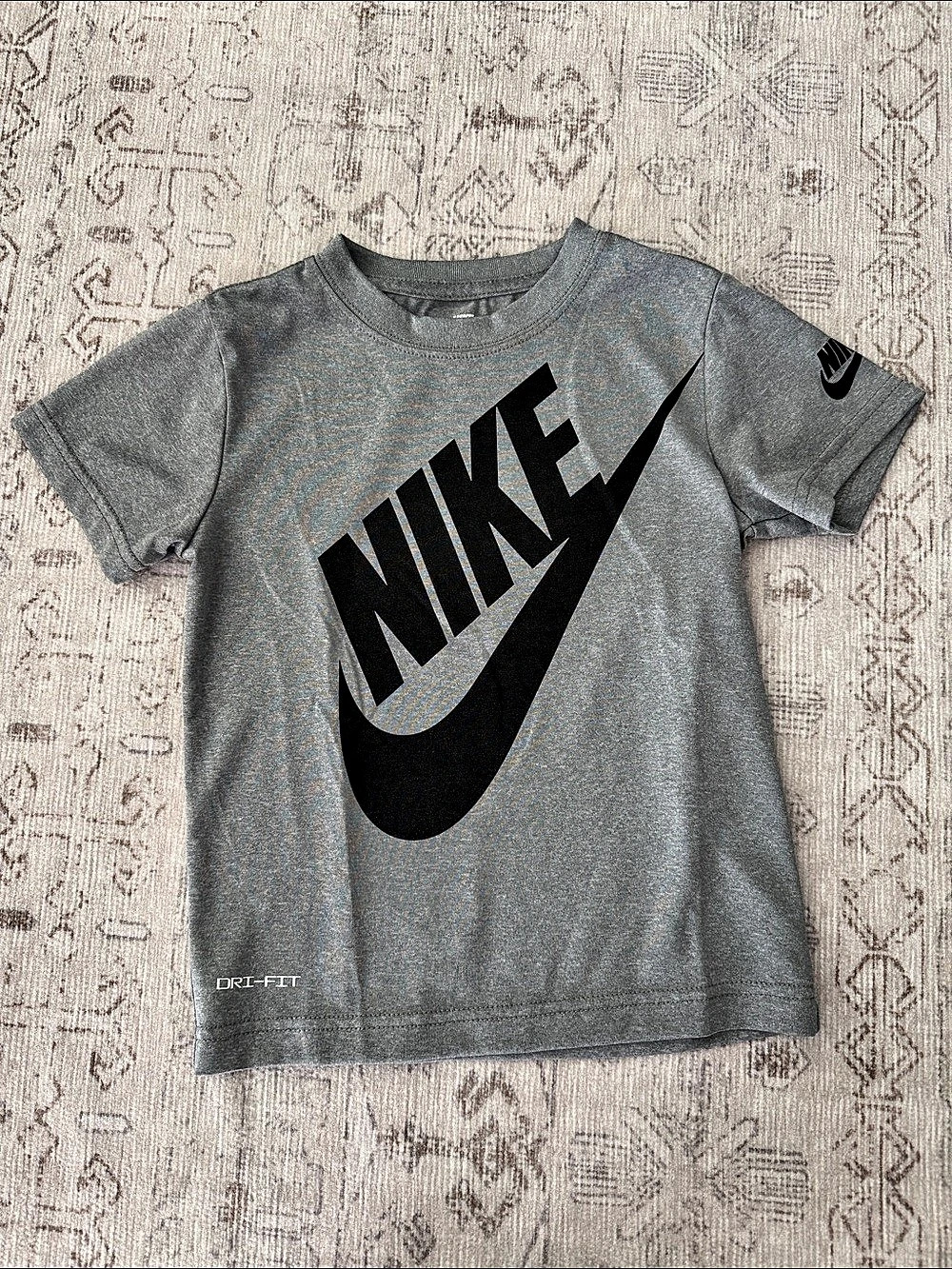 Nike The Nike Tee Dri-FIT Graphic Logo T-Shirt Dri-FIT Gray Baby 4 Years